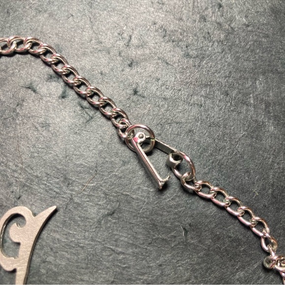 Large pewter bird pendant necklace on long chain - Reed and Barton - Picture 4 of 4